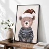 Tranh treo tường, Gấu bông đội mũ Noel, Teddy Bear, Christmas Hat, Cozy Holiday, nhận in theo yêu cầu.